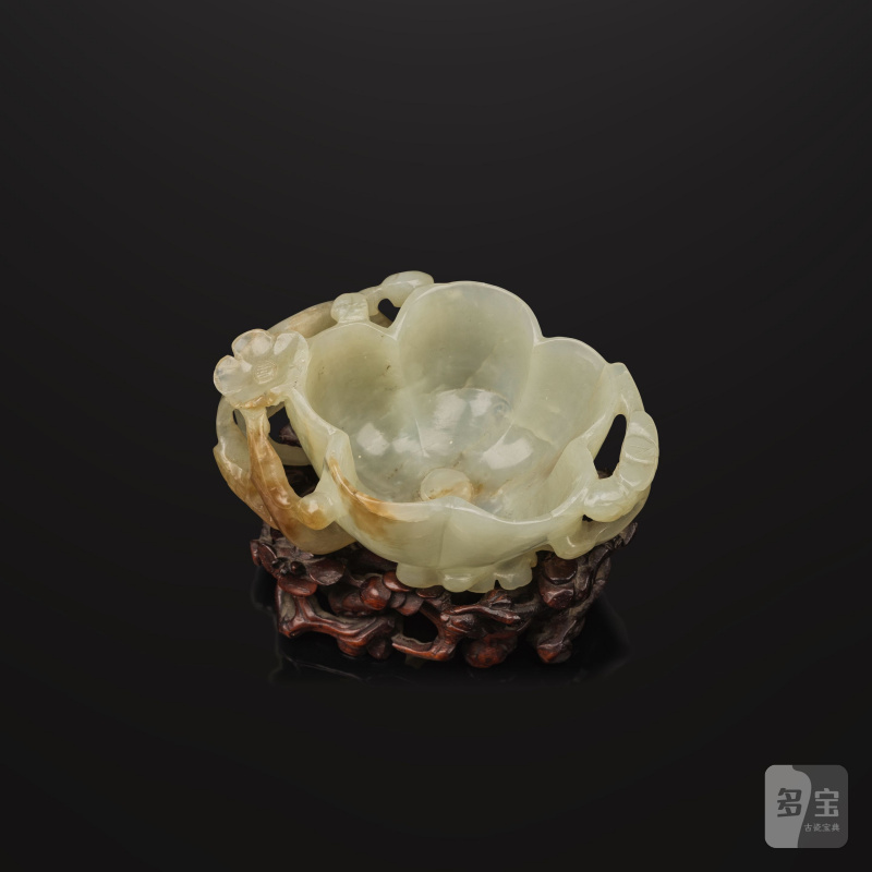 明 青白玉梅花洗 | RINCE-PINCEAUX EN JADE CÉLADON ET ROUILLE - 图2